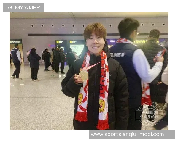 长春女足勇夺足协杯冠军长春市体育局及足协热烈祝贺球队辉煌成就 长春女足勇夺足协杯冠军长春市体育局及足协热烈祝贺球队辉煌成就