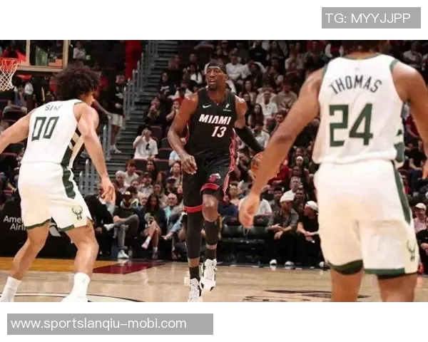 阿德巴约称赞约维奇精神状态出色期待为他赢得胜利 阿德巴约称赞约维奇精神状态出色期待为他赢得胜利